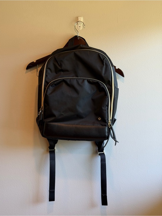Samsonite Handbags - Samsonite Mobile Solution Deluxe Backpack Black 15" Laptop Water Resistant